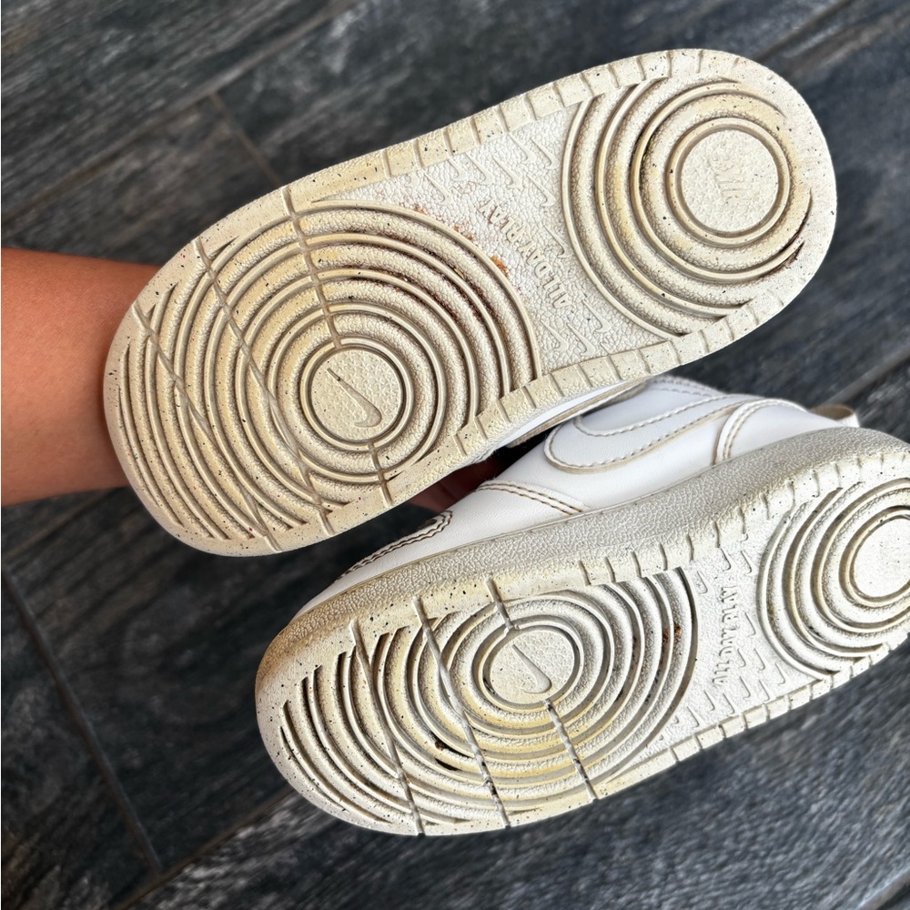 Nike Kids Sneakers - Picture 5 of 5